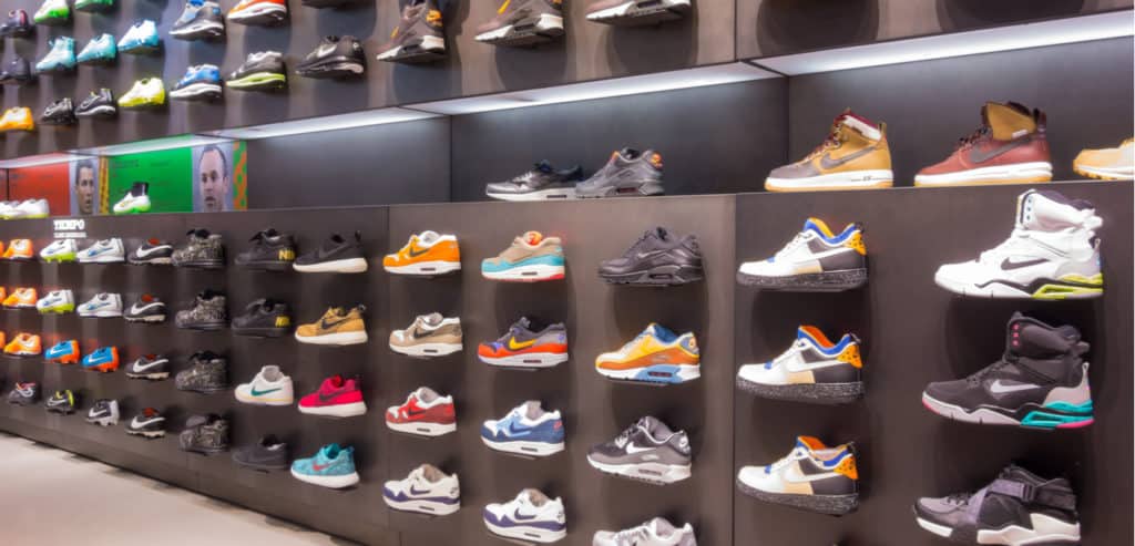 exceso historia Observación Amazon bars marketplace merchants from selling some Nike items