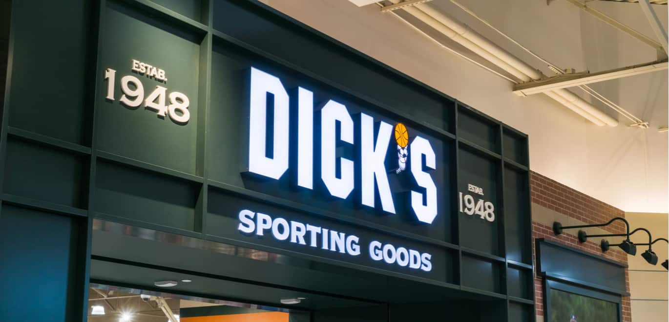 Online Sales Jump 16 While Same Store Sales Slump In Q3 For Dick S Sporting Goods