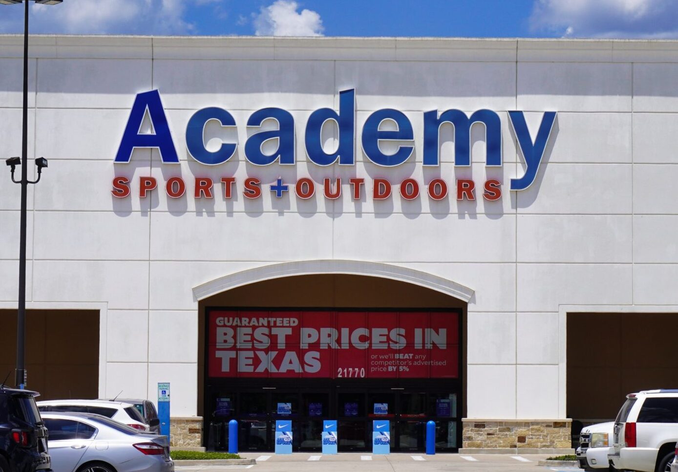 Academy Sports and Outdoors reported growing ecommerce sales
