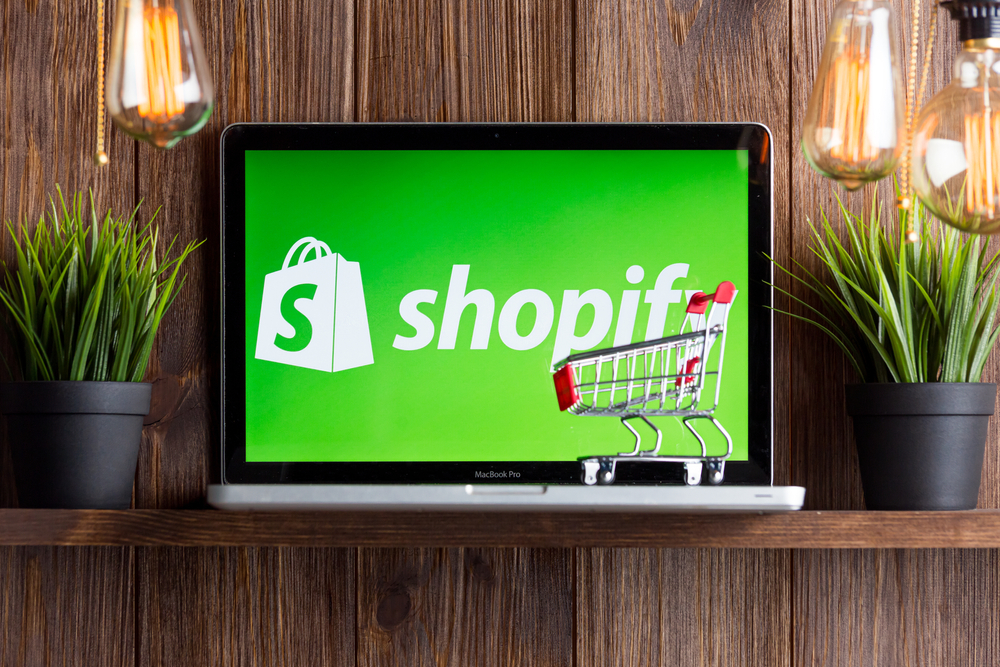 Shopify Q2 sales beat analysts' estimates, and the ecommerce platform provider is adding AI integration to its toolset.